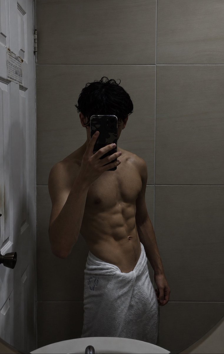 vostramadree's tweet photo. 🚿 https://t.co/mKgykVqH28