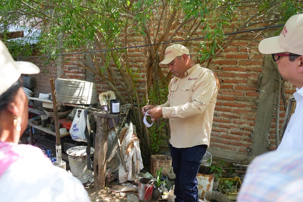 AlfonsoDurazo's tweet photo. Prevenir también es cuidar.

En Sonora reforzamos las acciones contra el dengue, Zika y chikungunya. Pero también podemos ayudar desde casa: lava cada tres días bebederos, floreros y depósitos de agua para evitar criaderos de mosquitos.

Cuidarnos es tarea de todas y todos. Compártelo con tu familia.