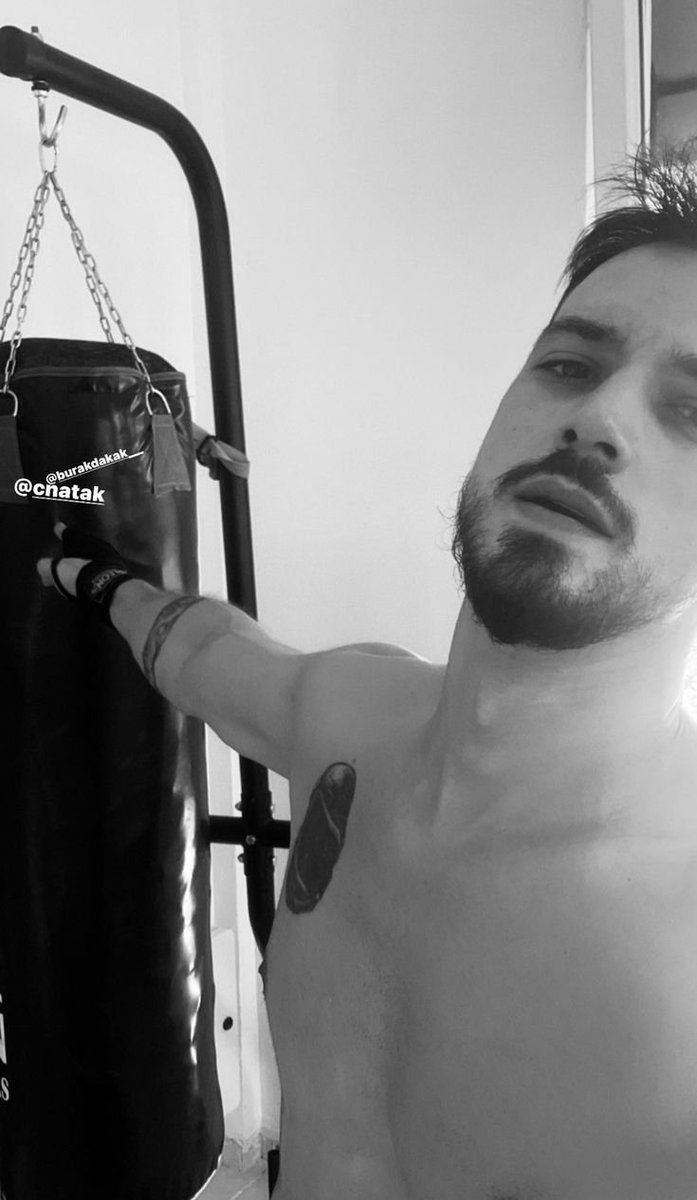 loveshadow_oras's tweet photo. My hero Mert 💖💘💕❤️‍🔥🔥🥹

#Mertyazıcıoğlu #SultanOrhan #Orhan #KuruluşOrhan #Oras #MerAl https://t.co/ZIW0KolnQz