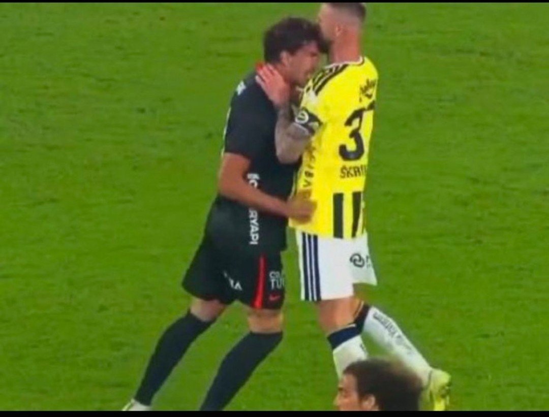mucionfire's tweet photo. @sshaycormacc @Ercanerk7 bune amk evladı anayın amını dilimle boşalttığım şimdi git yenilmenin üzüntüsünü elini sikip 31 çekerek azalt sonrada ağlaya ağlaya uyu https://t.co/7SUgBxgc0w