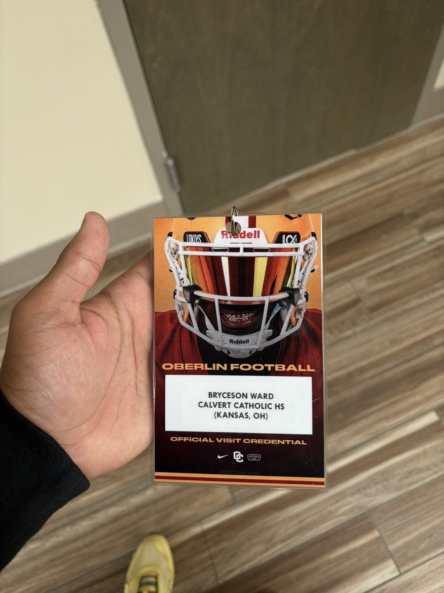 BrycesonWard27's tweet photo. First game day of the year! 🏈 Excited to learn more about this program! Huge thank you to the coaches for having me out today. It was great watching the game and seeing all the hard work you guys put in! 🙏🏈
@CoachJPont 
@CoachZOpsal 
@JacobEpps_210 

#unofficialvisit #grind🔥 https://t.co/h713wffRE0