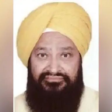 bennyjohnson's tweet photo. The FBI Has ARRESTED The Fifth Most Wanted Fraudster In India After $600K SNAP Scam

Manjit Singh Bedi allegedly stole at least $600,000 in SNAP benefits from a Tacoma grocery store by swiping EBT cards, handing out cash instead of food, and pocketing about half the money. 

This is the fifth Most Wanted Fraudster arrested in just three months. Combined, they are accused of more than $2 billion in fraud.

Was Biden even trying to capture these people or just allowing them to commit fraud?