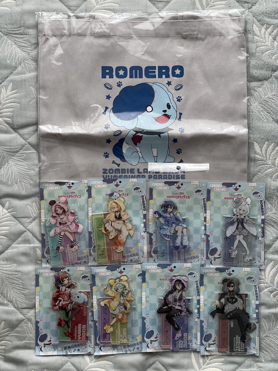 yamimooon's tweet photo. 昨日の釣果。
秋葉原のカラテツ。特典のポスカは一通り貰えた。 https://t.co/UKvAbfBX63