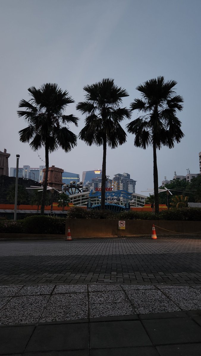 dzlfitrh's tweet photo. Sundayy view 🥰 https://t.co/MYOS2QmAw8