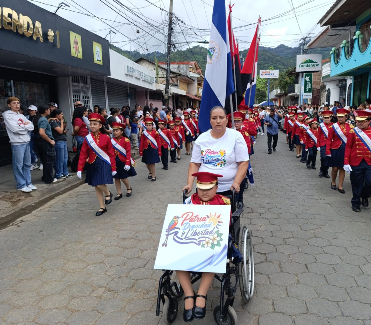 DJinotega's tweet photo. Cuarto Desfile Escolar “¡Patria y Libertad, Patria y Dignidad!” 🇳🇮

En homenaje al Universal Poeta Insigne Rubén Darío, orgullo de Nicaragua y máximo exponente de nuestra identidad literaria y cultural. Jinotega 2026 https://t.co/LnGDTlmpCn