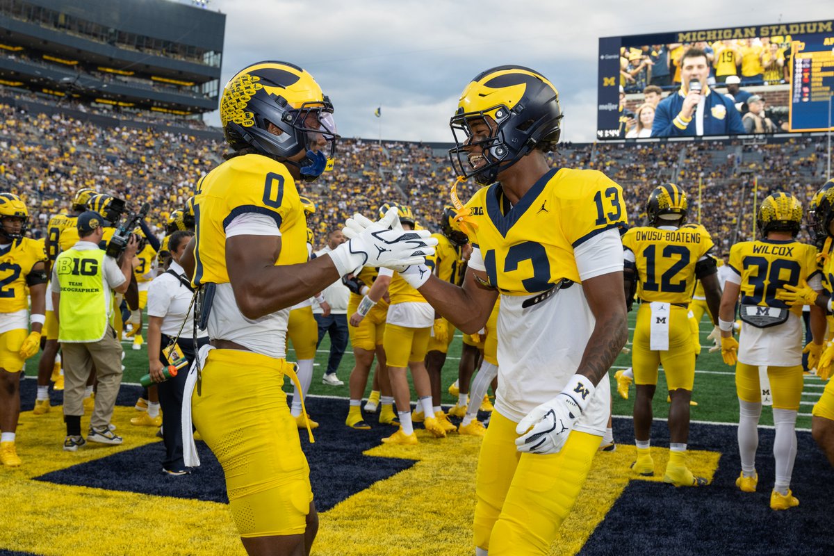 UMichFootball's tweet photo. 🟡🟡 https://t.co/iNg4fxqr2L