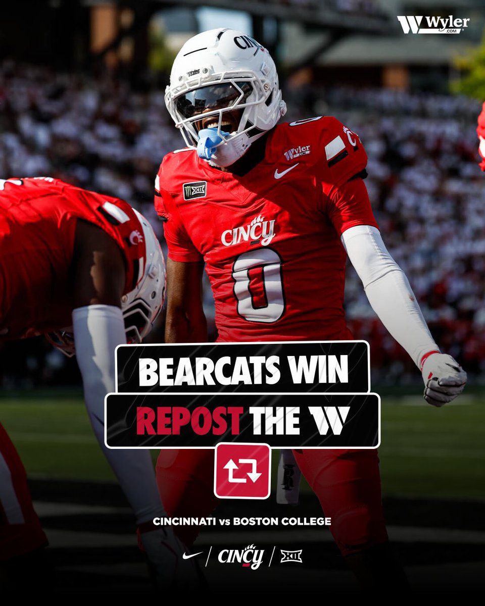 GoBEARCATS's tweet photo. An early trip to Dub City! 📍

@GoBearcatsFB rolls Boston College 34-15 to open the season. https://t.co/IoVEmQeYwz