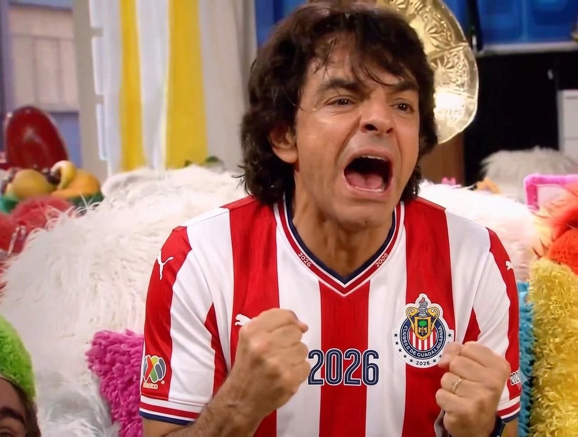 poetschiv's tweet photo. ARRIBA LAS PINCHES CHIVAS RAYADAS DEL GUADALAJARA DOS GOLES EN 10 MINUTOS https://t.co/K6LcAtoxh4