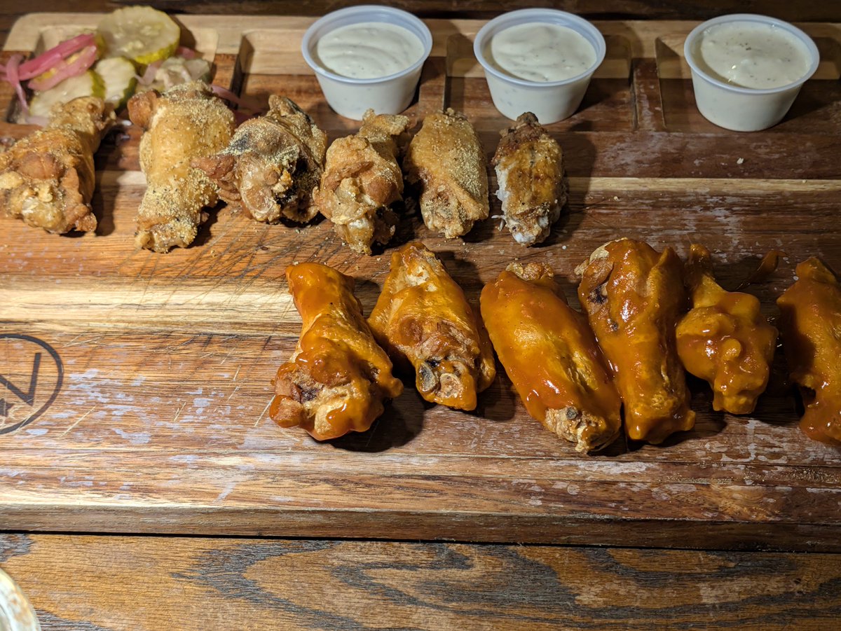 BobbyGsCorner's tweet photo. The Pixel takes amazing photos—just point and shoot! 📸✨ What do you guys think? 👇💭
#Pixel11ProXL #Pixel11 #TeamPixel #GooglePixel #MobilePhotography #PhonePhotography #ShotOnPixel #PointAndShoot 

Low light photos from the pixel 11 Pro XL
@madebygoogle @GooglePixel_US https://t.co/lrYvdcZZun