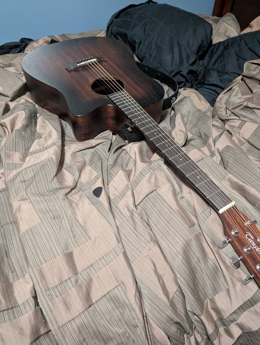 MitchellMurtoff's tweet photo. Here are the results from playing my Tanglewood acoustic-electric guitar 🎸 yesterday. I did well on my warm-up session and improved on a previous lesson for my daily session. I went from a 1 star rating to three out of three stars on the song. https://t.co/iWMMRxcD3o