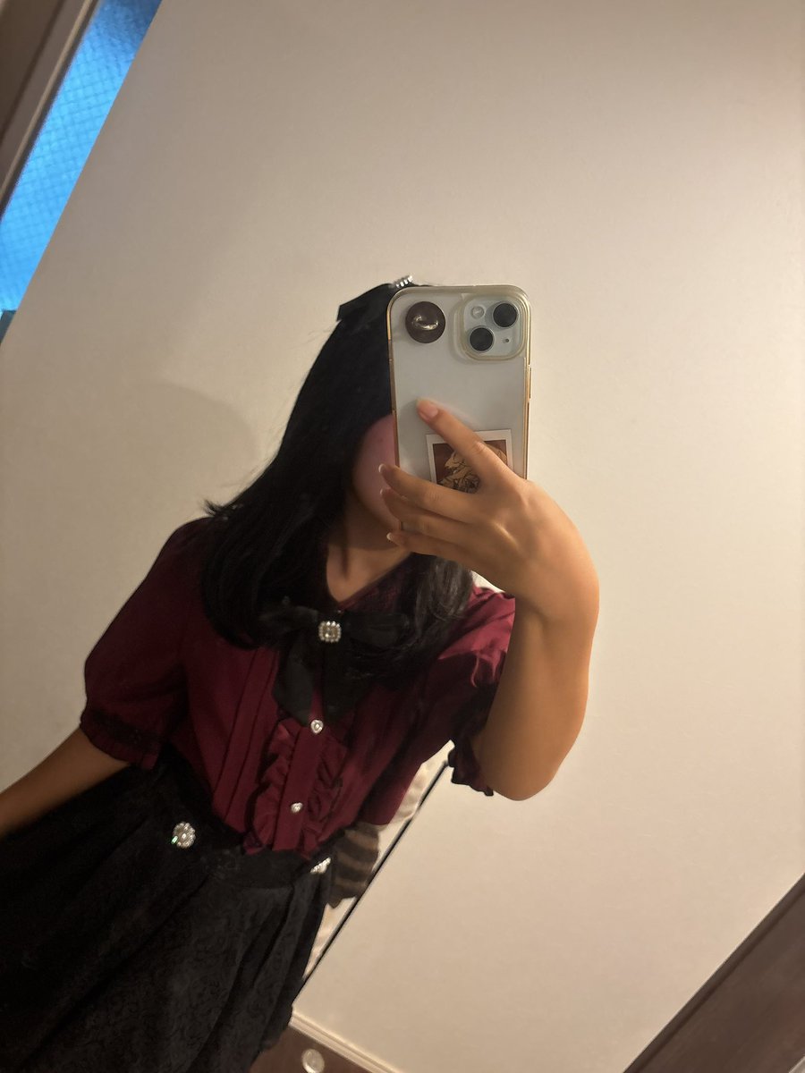 7myjp's tweet photo. 今日これです‼️
この服着たチビ見つけたら声かけてねん😻😻 https://t.co/UDAhVQT0Ld