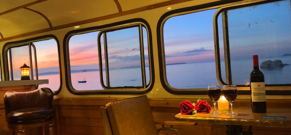 educarvalllho's tweet photo. Caught the early morning train to visit the coastal town I’ve been meaning to explore. Fresh sea air, quiet streets, and way too many seafood treats—perfect start to the weekend! https://t.co/MhyFUC6zBa