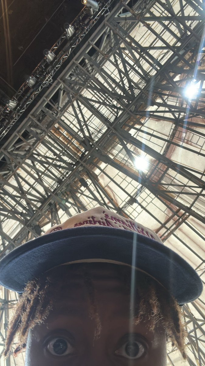 whenitrxynes's tweet photo. WHOS HERE FOR HAYLEY WILLIAMS ATL SHOWWWWW https://t.co/PhlQniMyFB