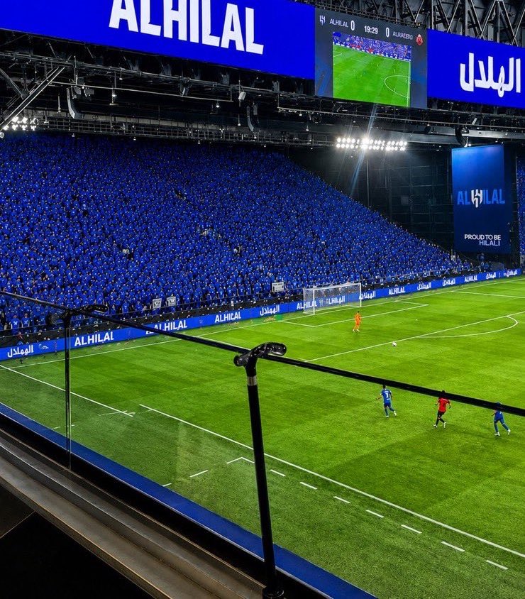 Y_asser3's tweet photo. الاقبال ليش توقف ؟؟ 

لازم 25 الف هلالي الاثنين 

 #نبيها_فل_الاثنين https://t.co/rrmaNt0W7O