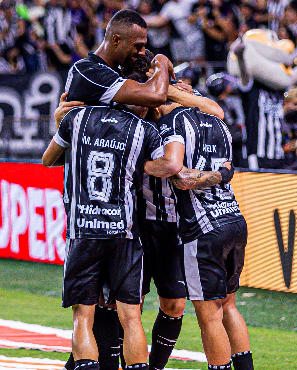 CearaSC's tweet photo. ⏱️ FIIIIIIIIMMMMM DE JOGO E É COM +3 PONTOS!

Vitória do Vozão com gols marcados por Luizão e Melk. 🏁

VAMOOOOSSSS!!!

📸  Felipe Santos / Ceará SC

#CSCxSPT - 2x1
#BrasileiroB2026 https://t.co/18okKqIZPv