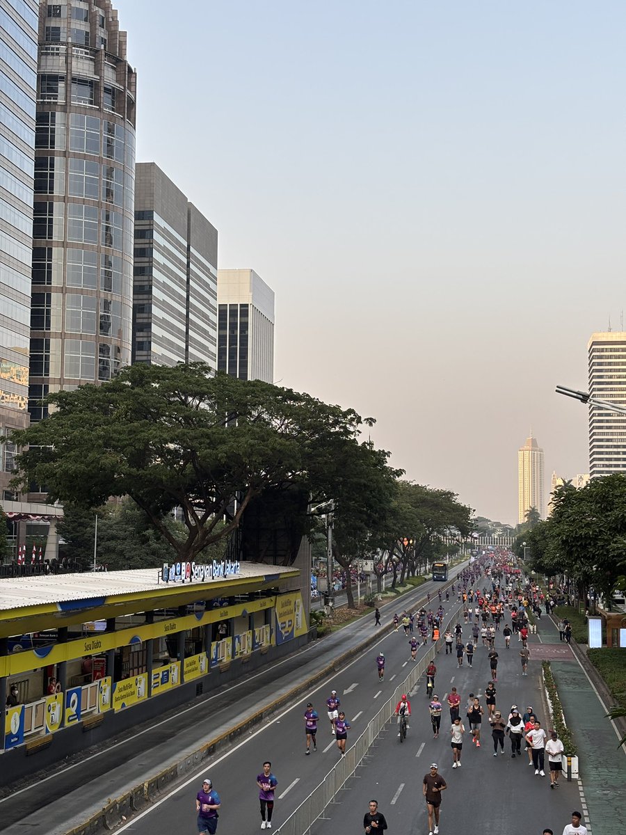 ohrobiiin's tweet photo. Sayangi paru-paru kalian ya kawan! Partikel abu vulkanik itu mirip partikel kaca yang bergerigi dan bisa menggores/mengiritasi jaringan dalam organ. Umumnya partikel abu akan tersimpan lama dan terakumulasi dalam jaringan karena susah di-'cleaning' oleh mekanisme dalam tubuh. https://t.co/BZ3eDwUHq1