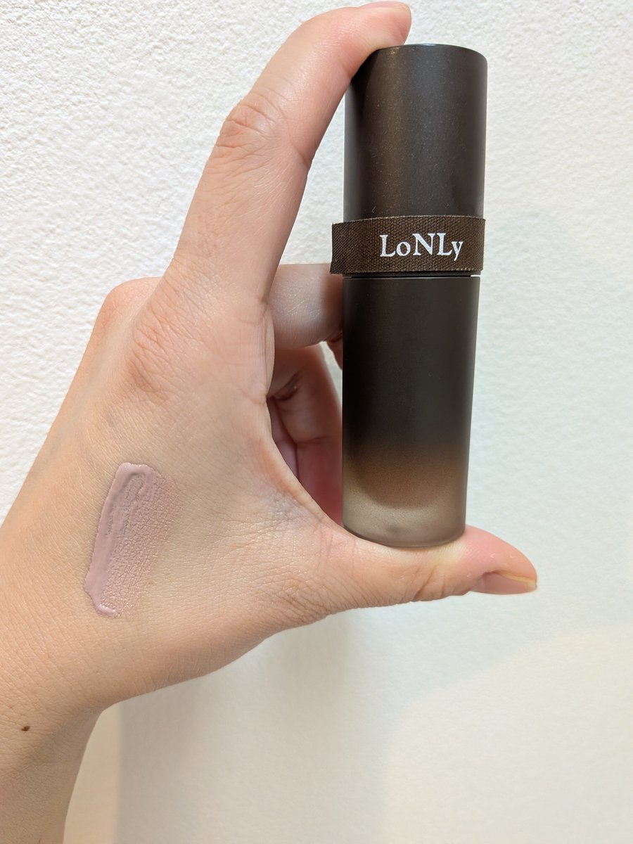 ayahahimi's tweet photo. LoNRy

シンティランテカラーセラム
CS03/オヴンケ

色味がどれも可愛くて
可愛いタイプ、大人なタイプと
その時によって変えれるのも嬉しい♡⁡
⁡このオヴンケは少し落ち着いた色味で⁡
⁡秋の雰囲気が漂う😊⁡
⁡大人なカラー🫶
パケがほんとに可愛くて
カバンに入ってるとオシャレすぎる～🫡
↓↓ https://t.co/pAS8lpRygp