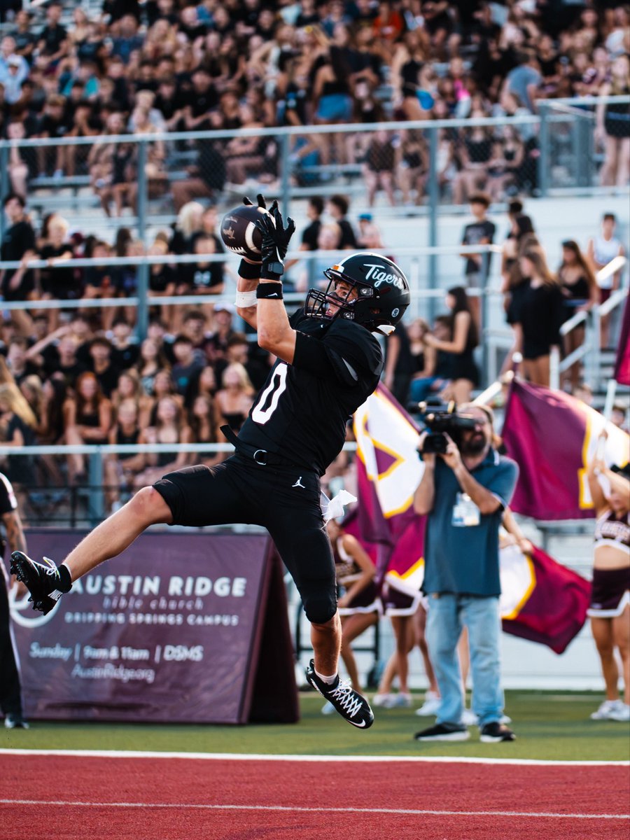 DSISD's tweet photo. 𝗧𝗜𝗚𝗘𝗥𝗦 𝗪𝗜𝗡 𝗢𝗣𝗘𝗡𝗘𝗥🐅🏈

@DripFB opened its 2026 campaign last night at Tiger Stadium with a 42-7 victory over Harlan in a rematch of last year’s area playoff game!

Dripping Springs takes on Round Rock next Friday in a 7:30 PM kickoff at Dragon Stadium.

#iamDSISD https://t.co/a6U4gNRD2Z