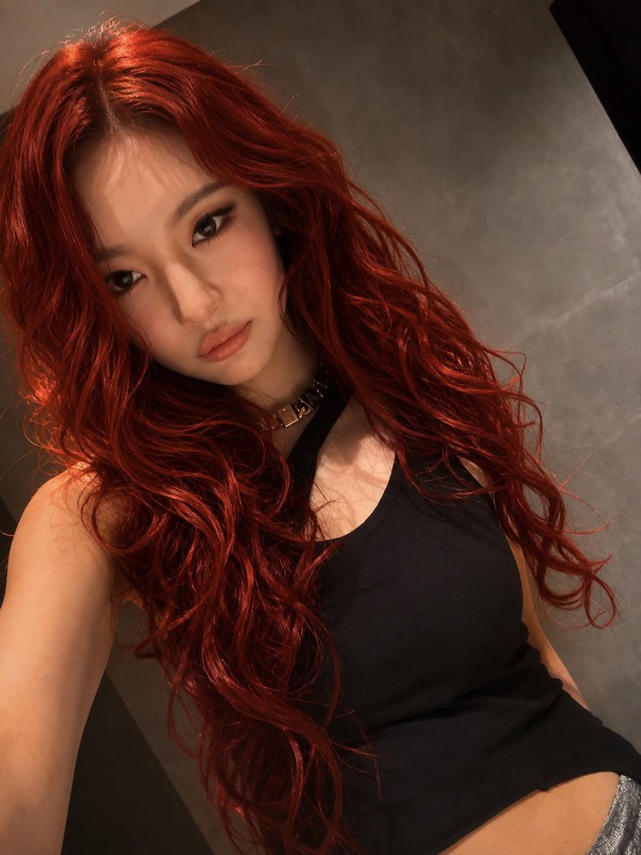 loggiesmoon's tweet photo. ㅤㅤㅤㅤ౨ৎ : ¿ jean grey? right here ! https://t.co/zSrwo2K1Xi