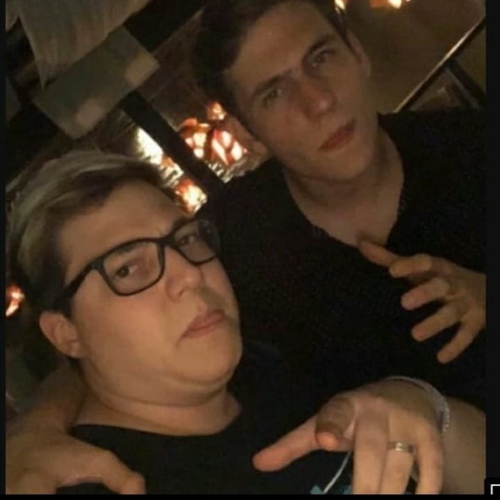 gaspirinsito's tweet photo. Te extraño tanto https://t.co/cd6o0raaYY