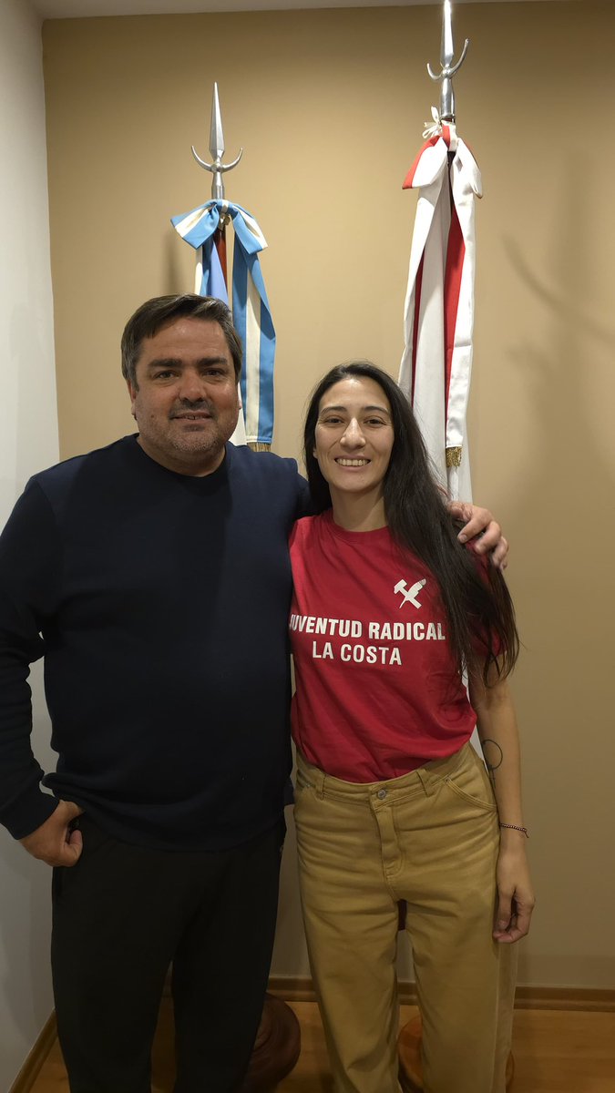 EmiBalbin's tweet photo. ¡Felicitaciones a @TedescoRocioA , nueva presidenta de la Juventud Radical de la Provincia de Buenos Aires, y a toda la JR que hoy renovó sus autoridades!

Comienza una nueva etapa para seguir construyendo una juventud protagonista, movilizada y presente en cada rincón de la Provincia.
