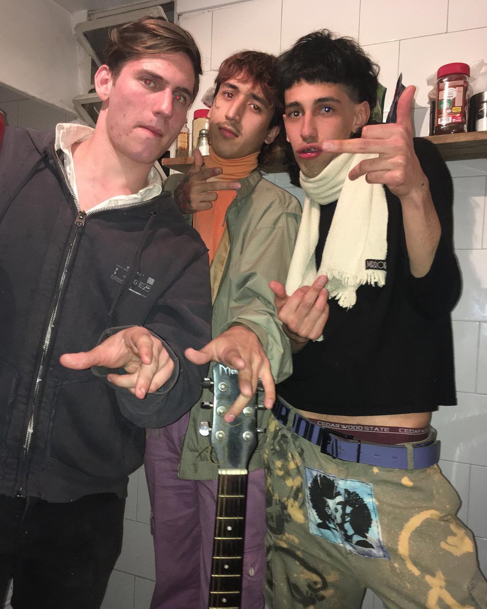 gaspirinsito's tweet photo. Te extraño tanto https://t.co/cd6o0raaYY
