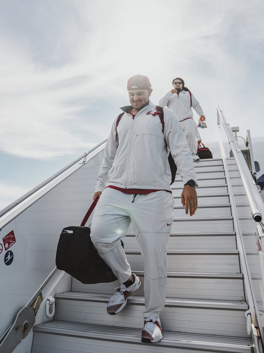 WSUCougarFB's tweet photo. 📍Seattle, Wa https://t.co/sUY8CILyoB