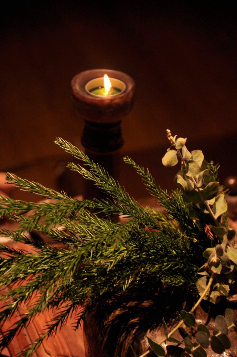 vildanzaydn's tweet photo. Today’s small win: lighting my first holiday candle—warm glow + cozy vibes = perfect start to the festive season https://t.co/kw4dzp4JaQ
