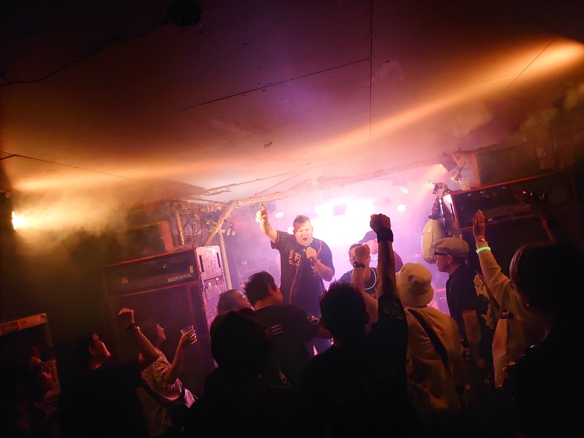 punkcatdrunker's tweet photo. 昨夜の戦国♪
#ゼロギター
#THE_ROTTENMEIRE
#Super_Fun_Down_Under
#FUCKIN'BULLSHIT https://t.co/rMfPNlfwXd