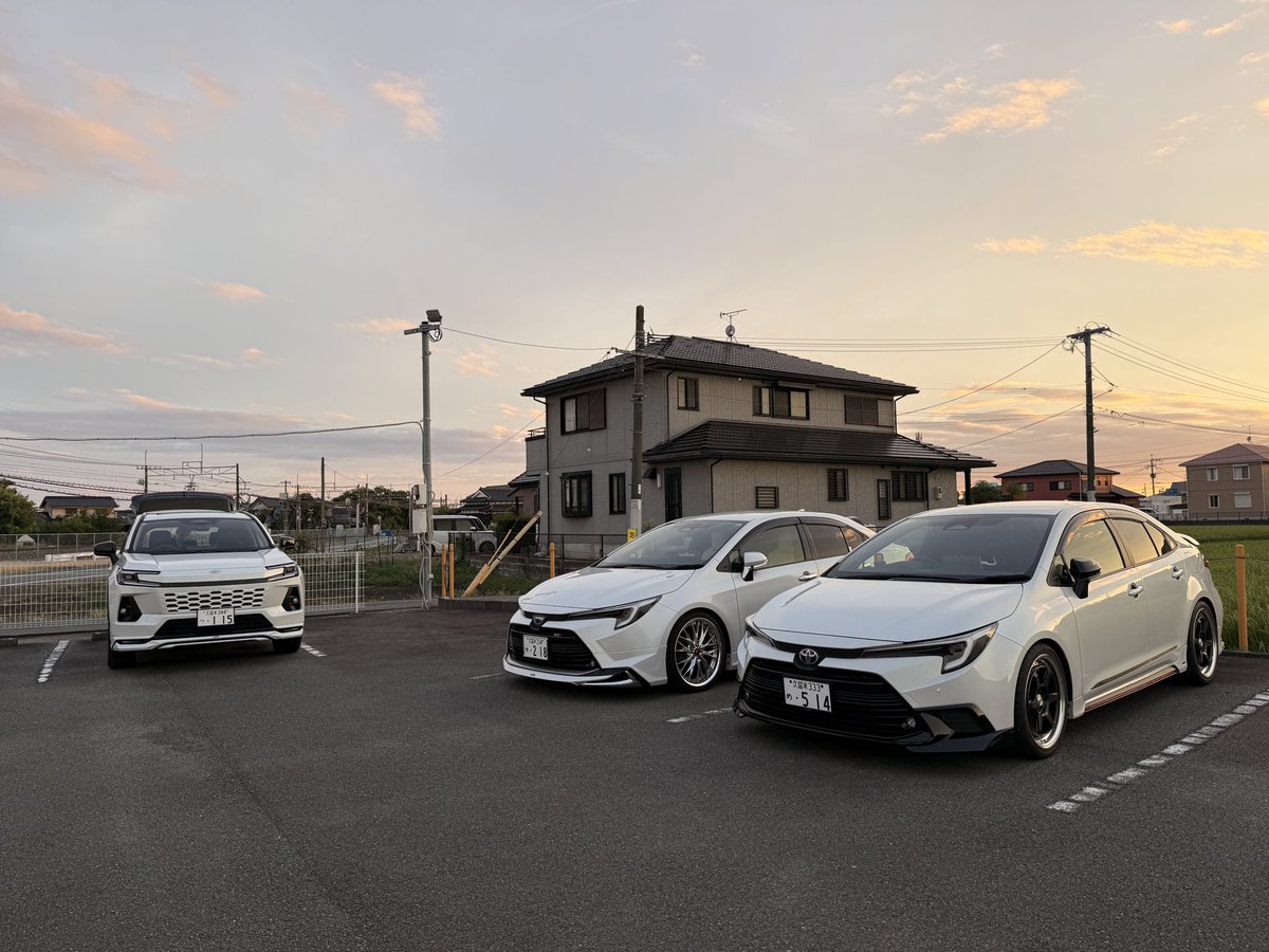 hiroko3322's tweet photo. おはようございます😊
今日はお天気🌤️.°時々🌧降るみたいです。
早く布団に入ったせいか眠れなく
夜中1時くらいから4時位まで起きてる👀
まさゆき氏も起きてきた👤

わが家にしてはゆっくりとした朝
これからぼちぼちお出かけ🚗³₃
まずは朝マック🍔☕️にGO!!!

それでは良い1日をお過ごし下さい😊🌈 https://t.co/BVySEHEvyI