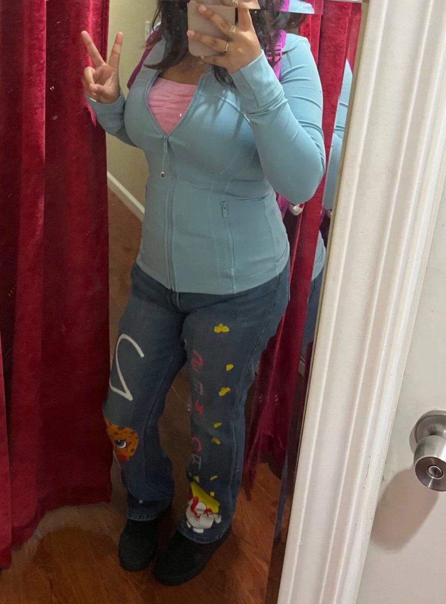 fordaDoe08's tweet photo. More of this sexy teen #latina #candidhs #candid #tribute #bayarea #creepshots #horny https://t.co/m6rsqs4UJh