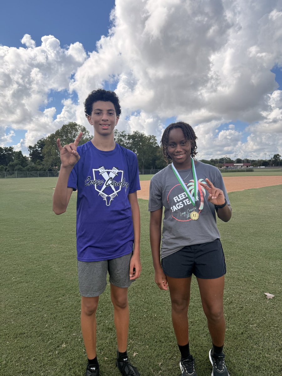 mrhs_xc's tweet photo. We competed at the Brenham Hillacious Invitational today. We had two medalists this meet: Whitiny Obi and Natalie Willingham both medaled in the JV girls division. Our mavericks of the meet were Whitiny Obi and Aiden Manuel πππ€ #FastMavs #BuiltMortonTough https://t.co/3HsVw1n3eU