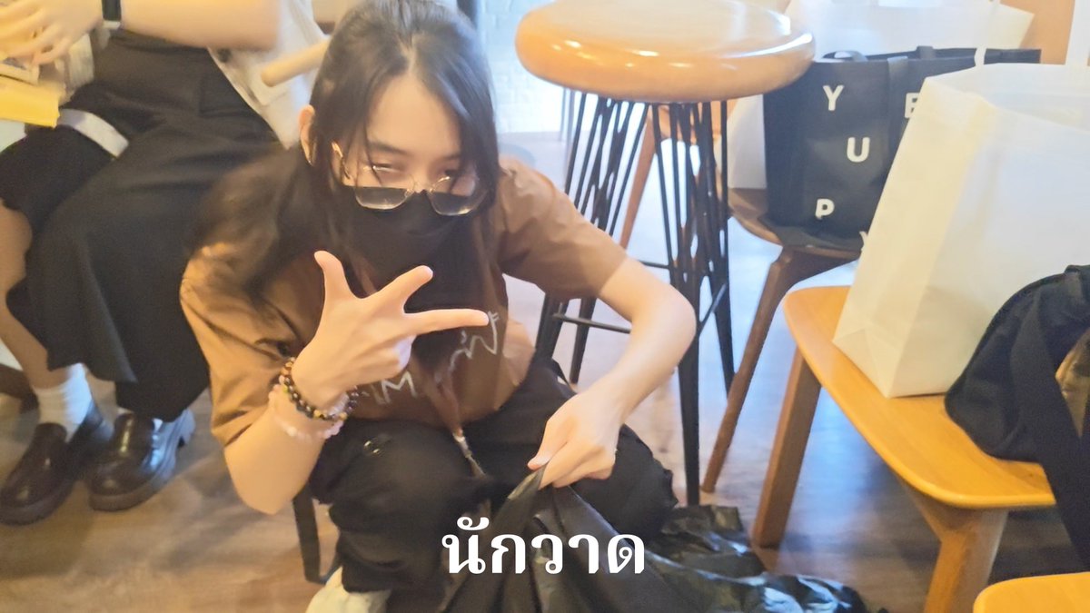 Janine_Jevel's tweet photo. สัญญาต้องเป็นสัญญา..

และนี่คือสีหน้าของพวกเขาเมื่อจะต้องจัดการกับสแตนดี้ https://t.co/Ns7n4YD1uU