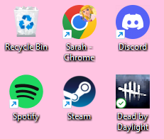 lesbiaeons's tweet photo. had to get my pc wiped and rushed to download the essentials https://t.co/H2Mo1QFKSg