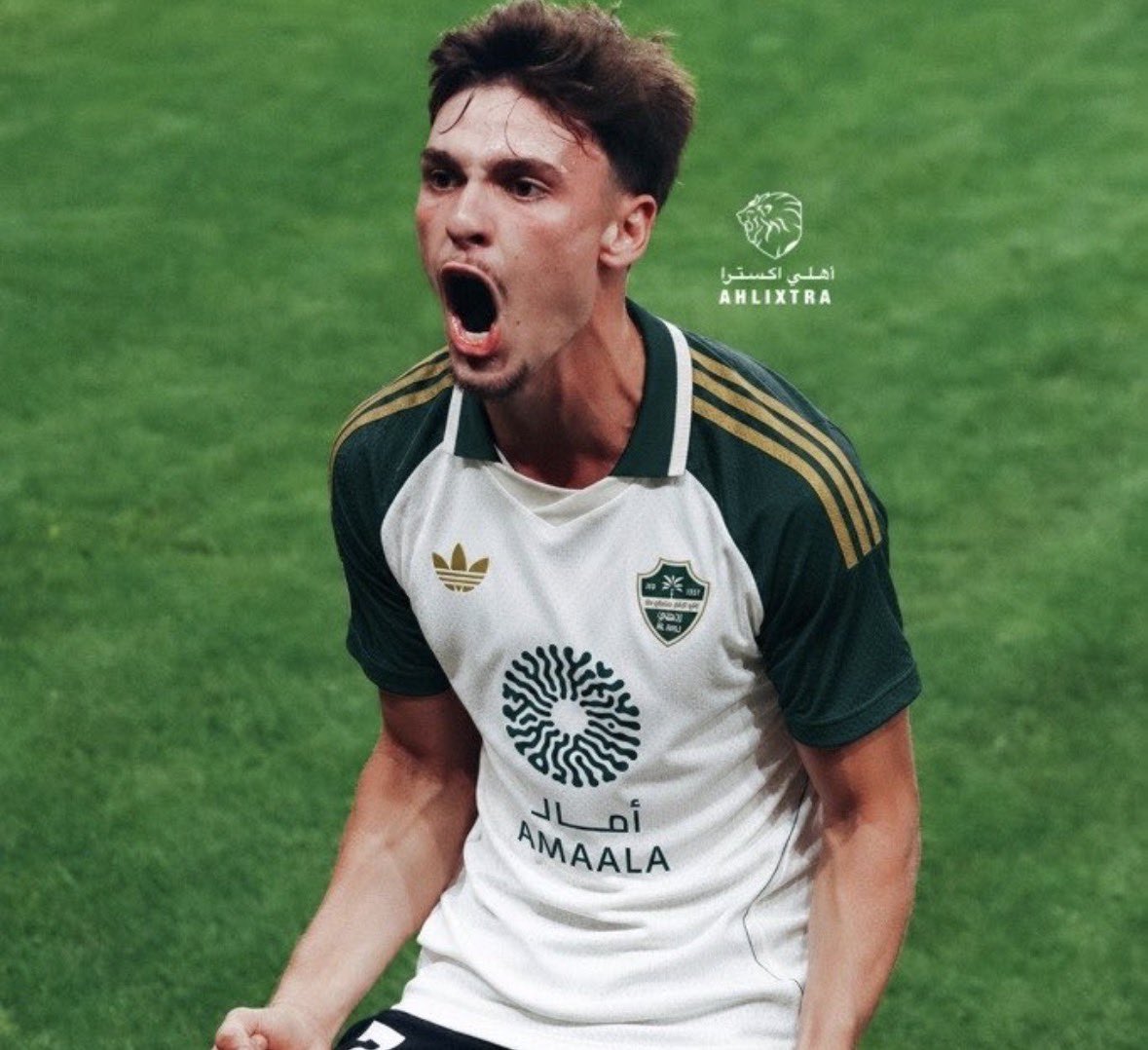 bo7h22's tweet photo. شدوا الحيل ياملوك باذن الله بنشوفهم بشعار الاهلي بالقارات💚💚 #خلصوا_بروزو_وبيدون_للاهلي

#خلصوا_بروزو_وبيدون_للاهلي

#خلصوا_بروزو_وبيدون_للاهلي https://t.co/C979iY4WPh