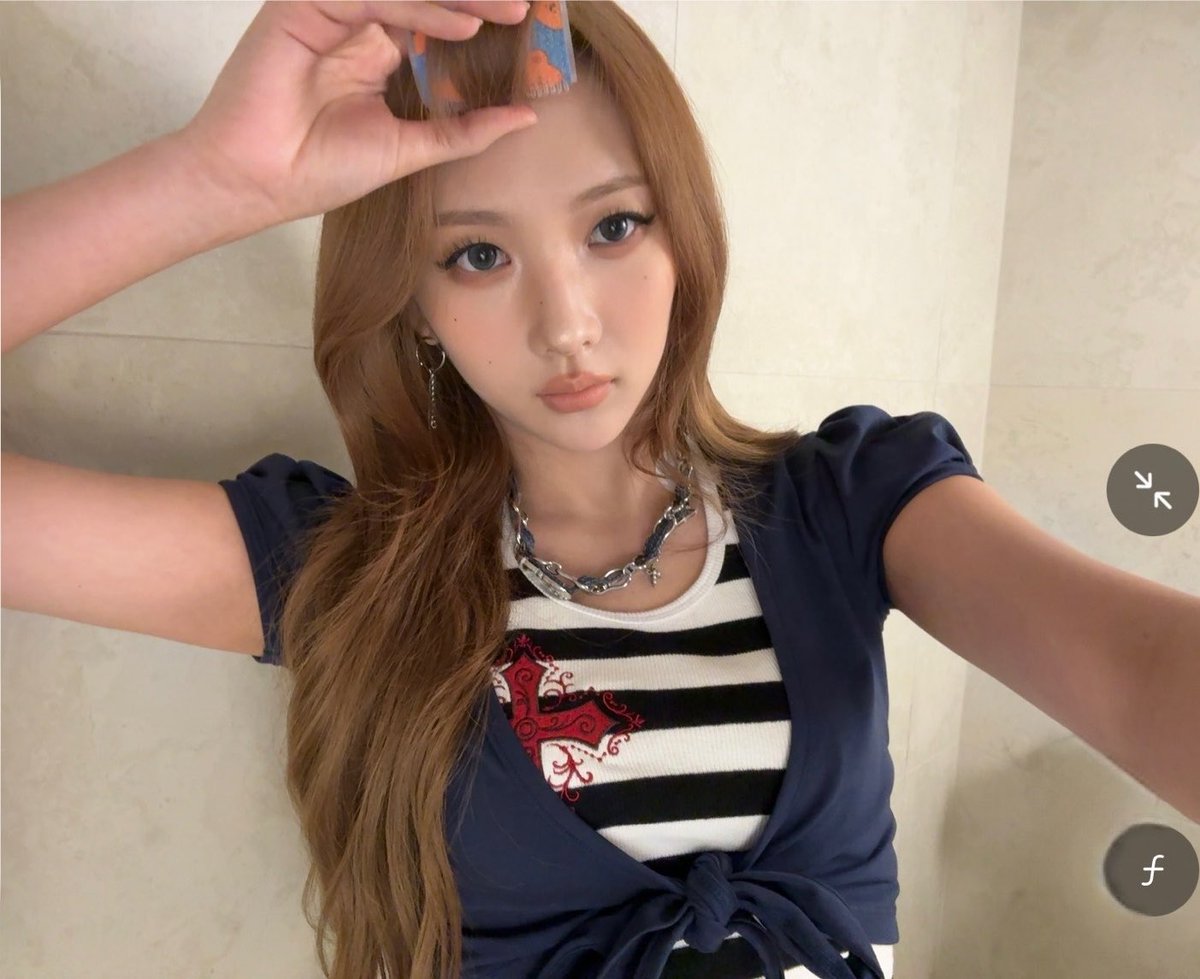 doeunfy's tweet photo. you can tell yeonjungs feeling herself w this new hair color https://t.co/HvUMWIca1f