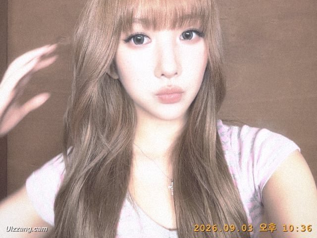 doeunfy's tweet photo. you can tell yeonjungs feeling herself w this new hair color https://t.co/HvUMWIca1f