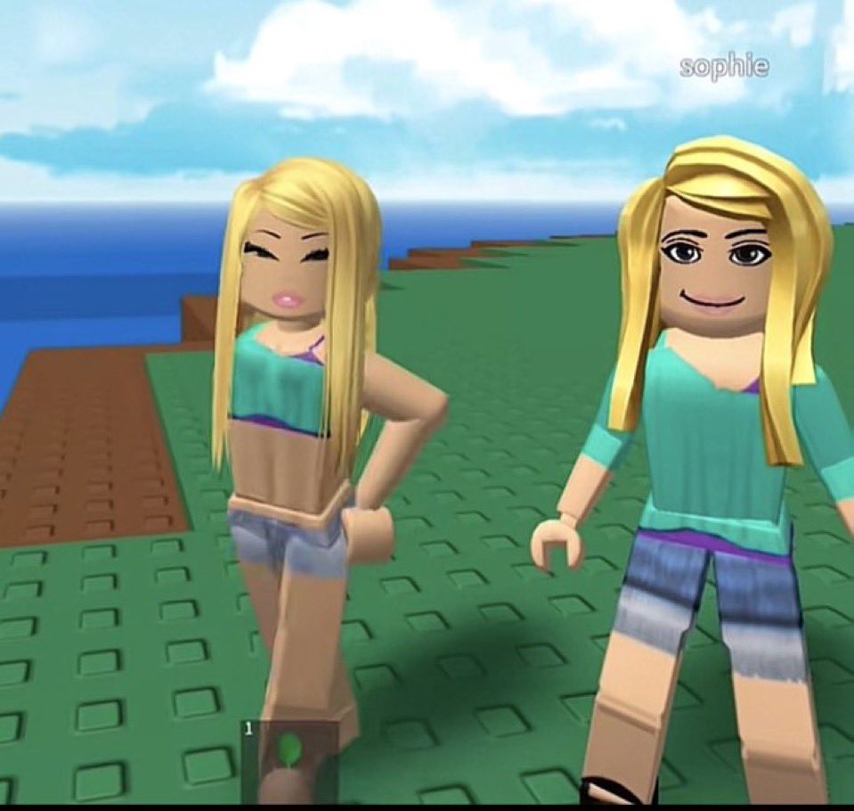 iluvmoneyandme's tweet photo. when your roblox n irl mug tea https://t.co/5XQfey78SZ
