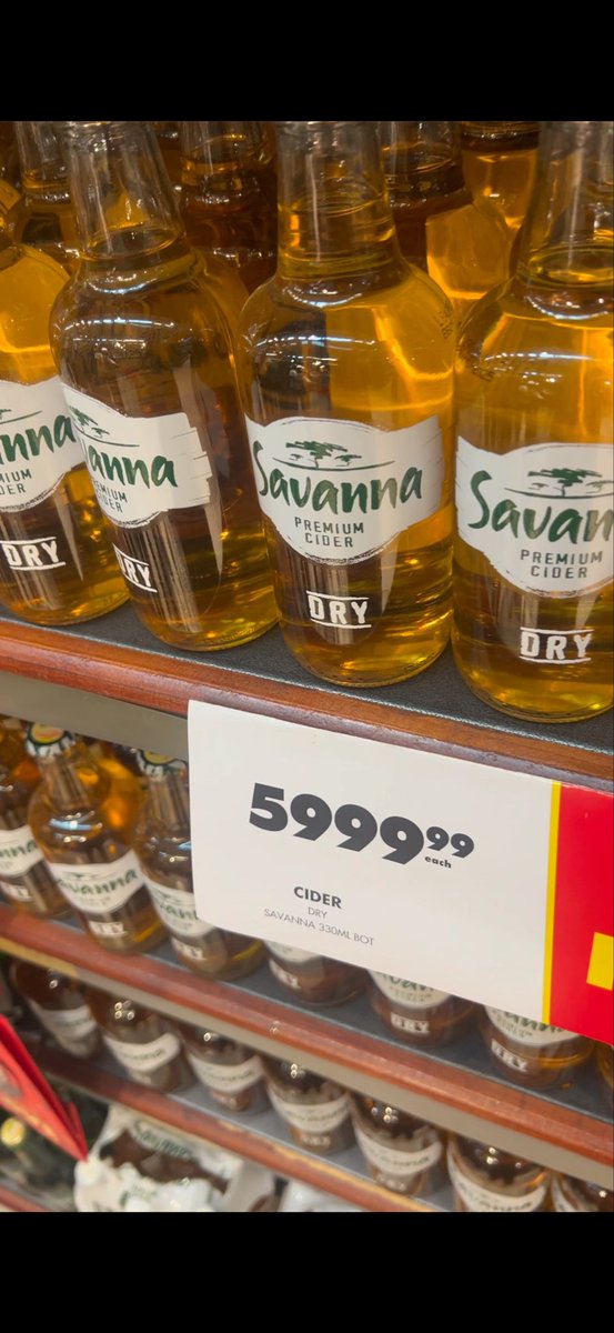JKafugula's tweet photo. @Aluteni_ Their own beer was cheap, N$13. Malawi is beautiful but it’s definitely expensive, even their KFC😅. Also, we couldn’t buy beer in Shoprite because we needed to take empties (for dumpies) and you can’t pay extra to cover for not having them. https://t.co/T2RCbSkliV