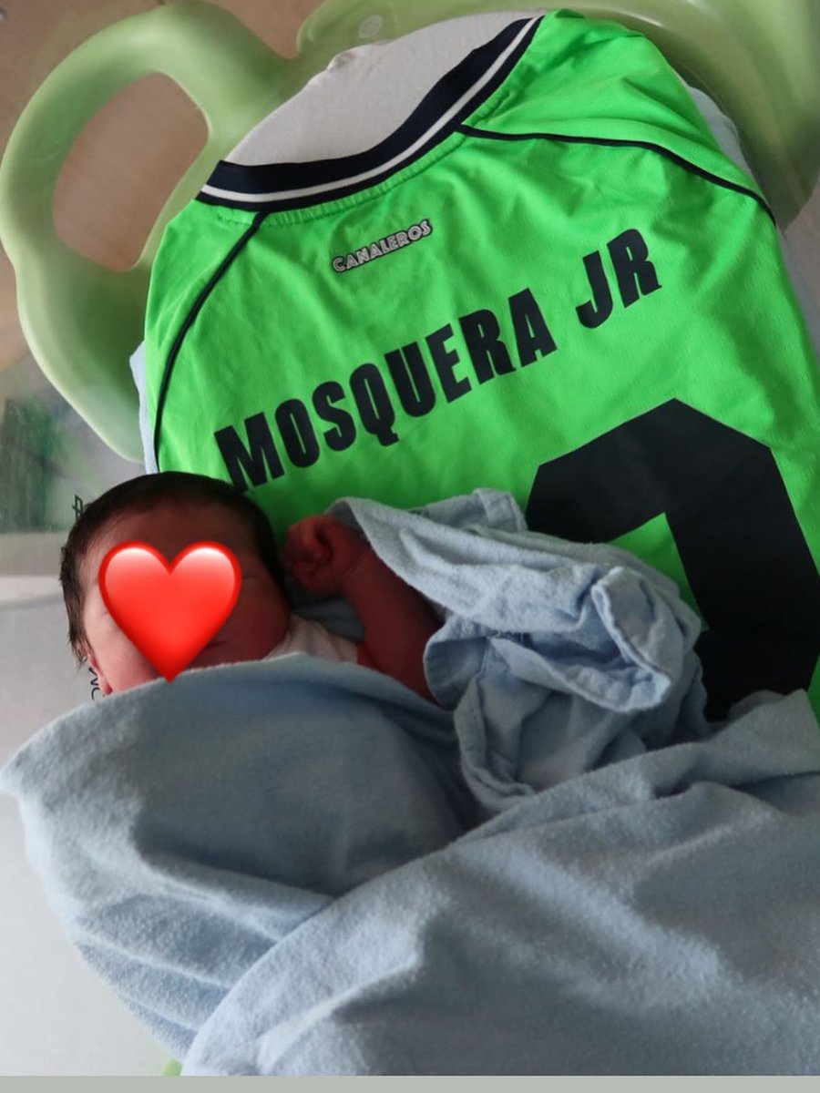 Kuty25's tweet photo. Hoy Dios me permitió conocer el rostro de una de mis mayores bendiciones 🙏🏼❤️
Hijo mío, oro para que Dios guíe cada uno de tus pasos,que su mano te proteja,
que su gracia te acompañe y que su propósito se cumpla en tu vida.
Bienvenido a la vida, hijo mío.
Que Dios te bendiga 🙏🏻 https://t.co/NwAK6t1gy1