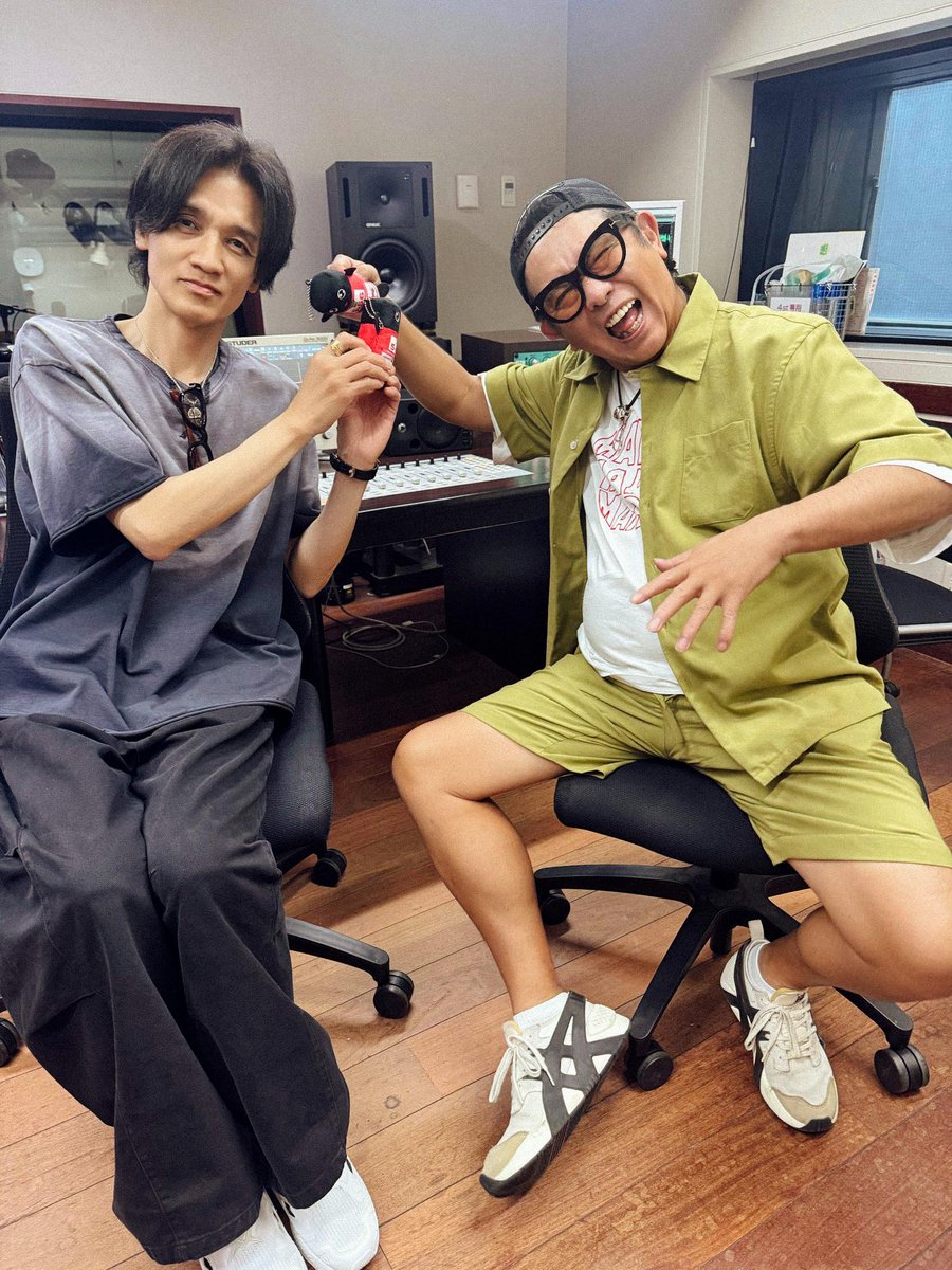 GoGoRockon_556's tweet photo. #GOGOROCKON

「秋」&amp;「The Warriors」いかがでしたか？
先日公開のMVのお話もありました！
一番遠くに住んでいる耕陽さんの撮影順は
まさかのトップバッター😂
しかし、それを感じさせない素敵なMVでしたね✨

来週は #成田昭次 さんと”あの”Ｐが集合！

https://t.co/wKQcPuKsGo

#RockonSocialClub https://t.co/Ru0aAlwhL7