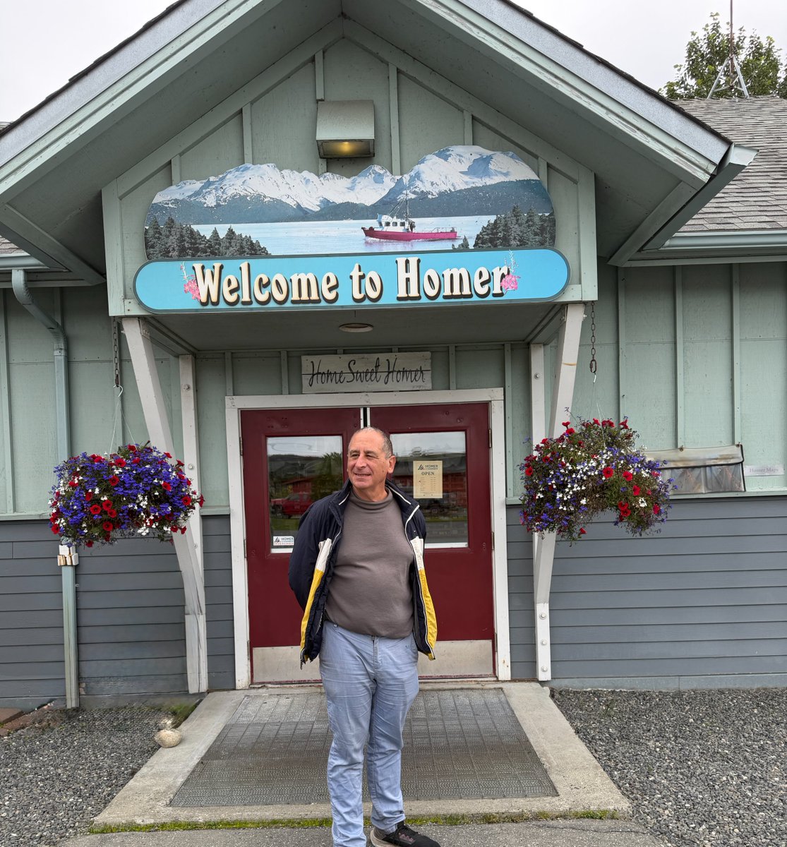MikeReissWriter's tweet photo. GREETINGS FROM HOMER, ALASKA
In @TheSimpsons Movie, it was pitched that when the family flees to Alaska, they settle in Homer, like it's an omen.
We thought we might even hold the movie premiere in Homer, AK.
We did none of these things, but should have. https://t.co/EeRLGMJzHq