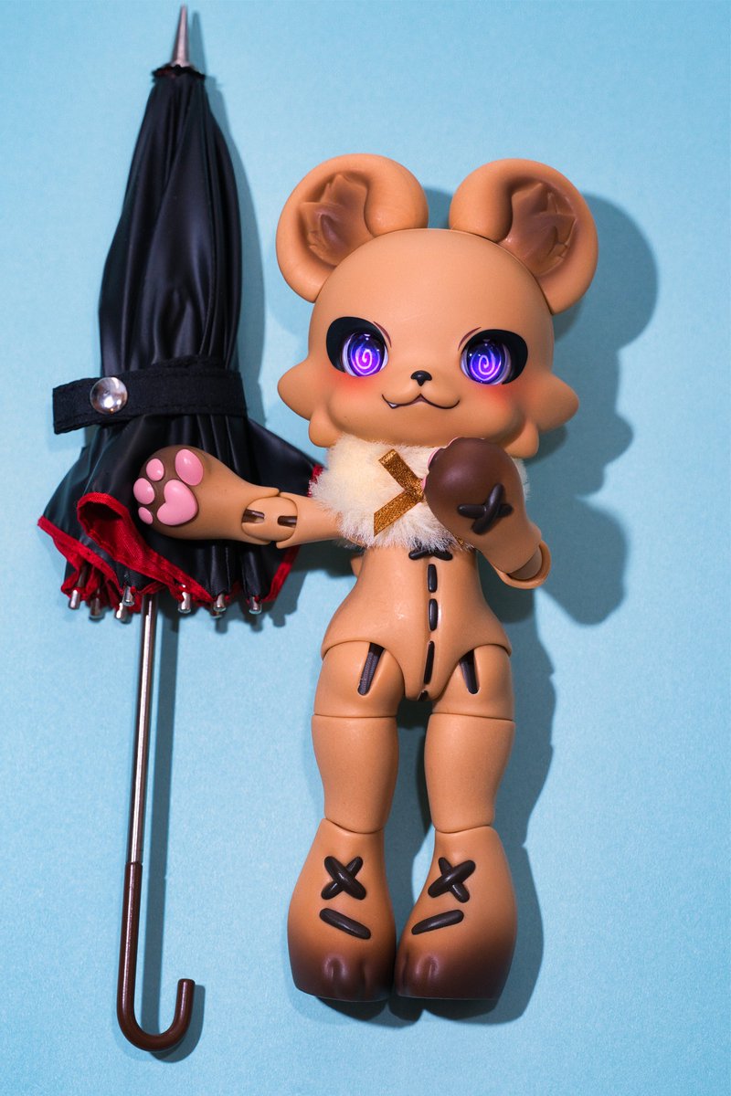 mild3q's tweet photo. アリエクで買ったこの傘開閉も出来るし中々いい感じ。
サイズも1/6位で可愛い～。 https://t.co/H5Ttdj8zwy