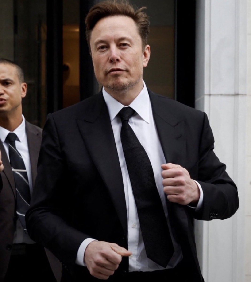 JohnFKennadyy's tweet photo. 🚨 JUST NOW: Elon Musk just dropped the 🎤 on Socialist/Communist Sen Bernie Sanders on 𝕏:

“As my companies do more &amp; more useful things their value increases proportionate to their projected usefulness. All shareholders benefit”

I STAND WITH ELON 🔥 https://t.co/wkOx8owwOK