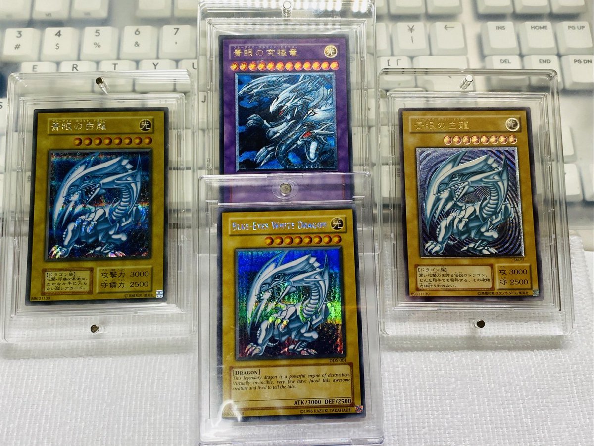 Memories_force's tweet photo. シクブルカッコいいヽ(´▽｀)/✨
3枚融合のアルティメットと撮って見たかった構図です(๑˃̵ᴗ˂̵)
人気の2000円のマグネットローダー2個買ってみたけどクオリティー高くていいかも(*´∇｀*)✨
マスティコアいれたけどカッコよすぎるのとモノリスと似合いすぎです(*･ω･)ﾉ✨ https://t.co/js9BVrf3r5
