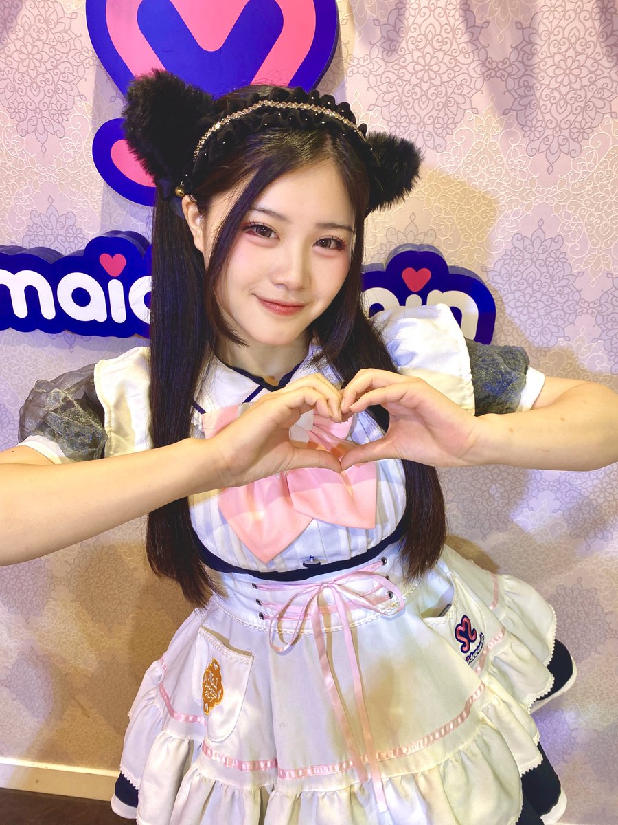 shadowroll4tym's tweet photo. 8/24(月)天神店おつきさま
この日にファイナル前のいちょうちゃんと会うことができました。この時が僕が会える最後の機会になりましたのでライブとプレートを頼ませていただきました。
会うといつも明るい気持ちにさせてくれるメイドさん。ファイナルイベントも素敵な1日になりますように。 https://t.co/MvpSglrBzu