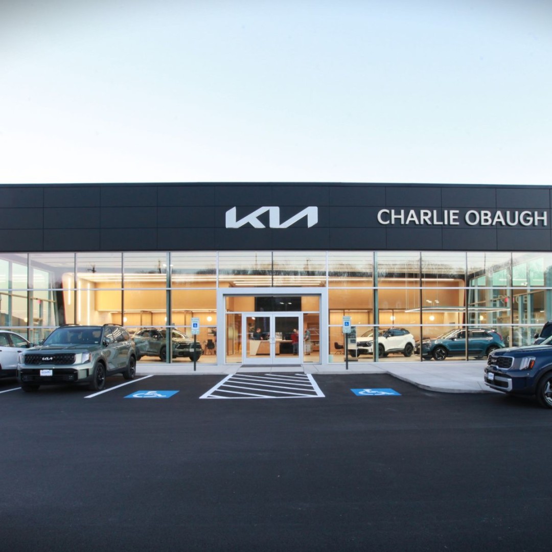 LCCEnterpriseVA's tweet photo. Built to make an impression day or night. The Charlie Obaugh Kia project in Staunton puts commercial glazing front and center with an expansive glass façade and entrance.

Commercial glazing scope coming up? (540) 214-3773

#CommercialGlazing #StauntonVA #LCCEnterprises https://t.co/APhme455ii