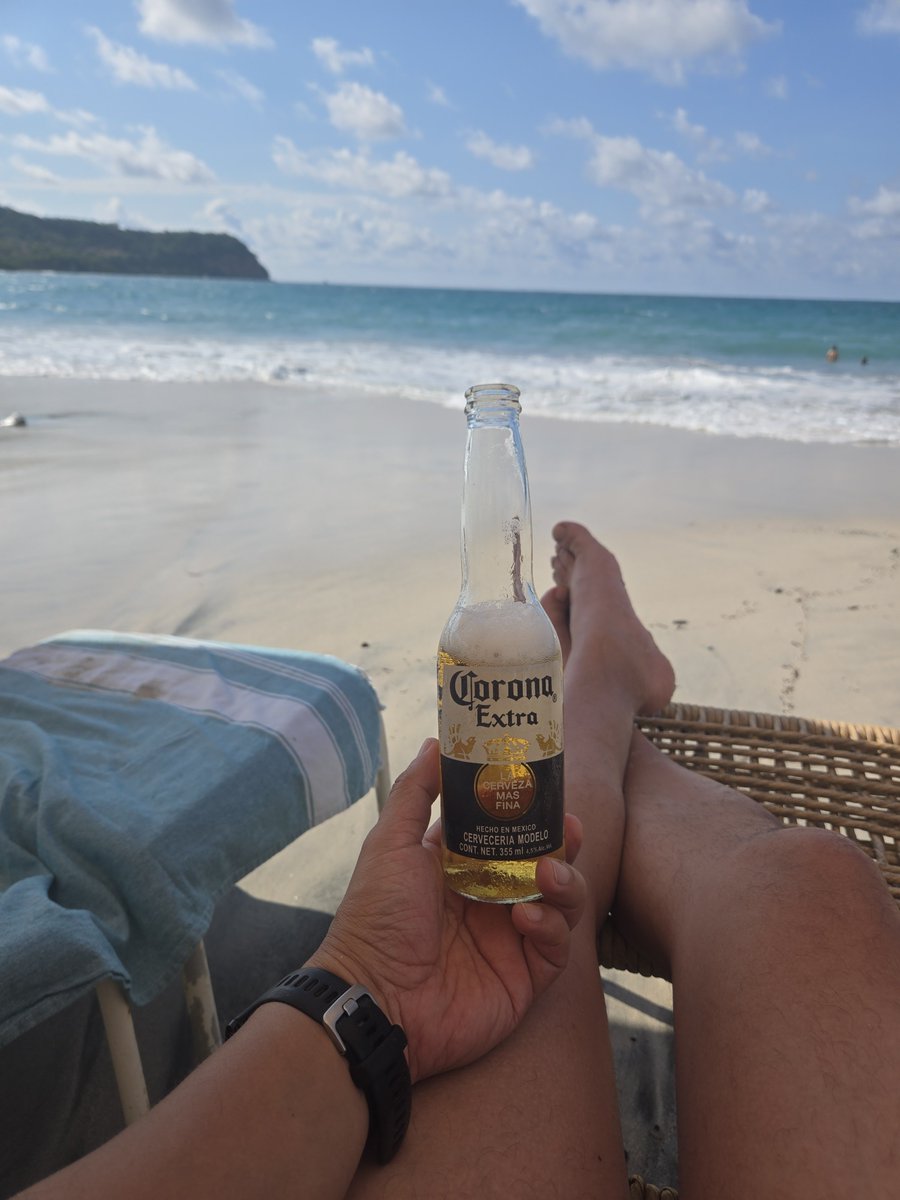 ALXRAMZ's tweet photo. Pausa de hidratacion... https://t.co/8qNRappoNZ