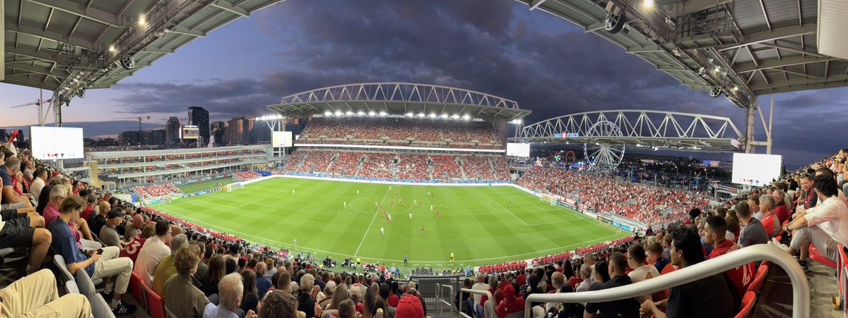 TFCFanboy420's tweet photo. I am back inside BMO Field. TFC till I die!! 🎡🧣🏟️ https://t.co/tcoJPgt5eL