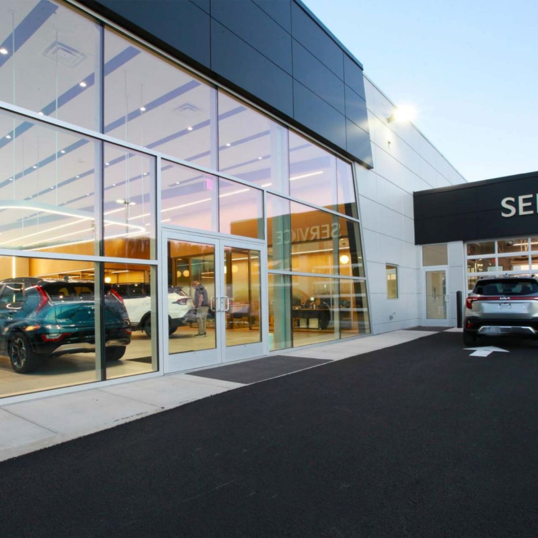 LCCEnterpriseVA's tweet photo. Built to make an impression day or night. The Charlie Obaugh Kia project in Staunton puts commercial glazing front and center with an expansive glass façade and entrance.

Commercial glazing scope coming up? (540) 214-3773

#CommercialGlazing #StauntonVA #LCCEnterprises https://t.co/APhme455ii